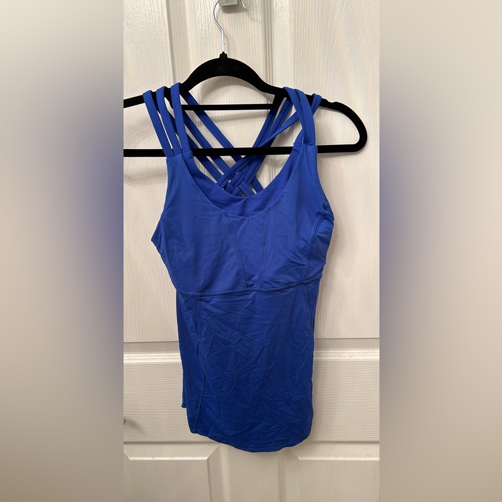 Lululemon top with built in sports bra